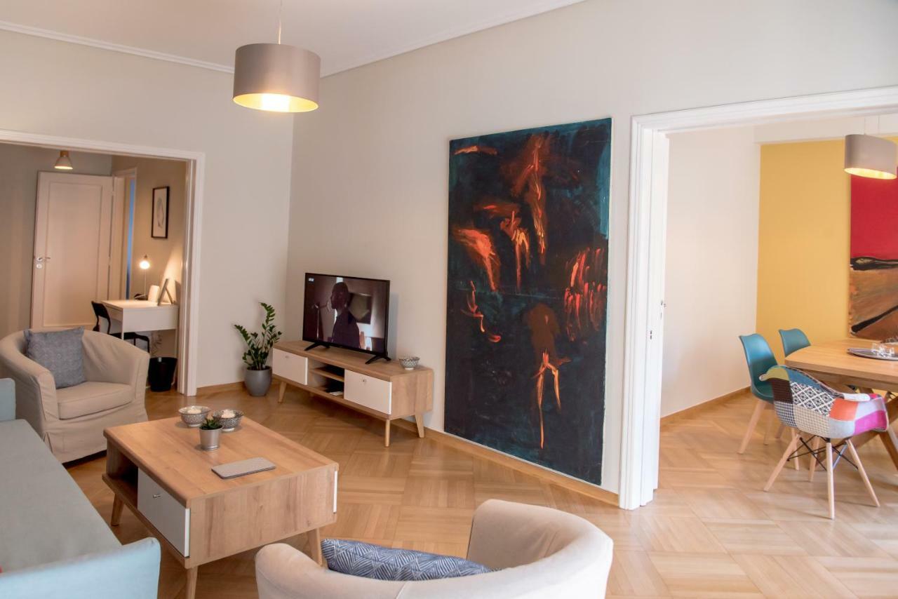 Darsiss 2 - Museum Apartment Atenas Exterior foto